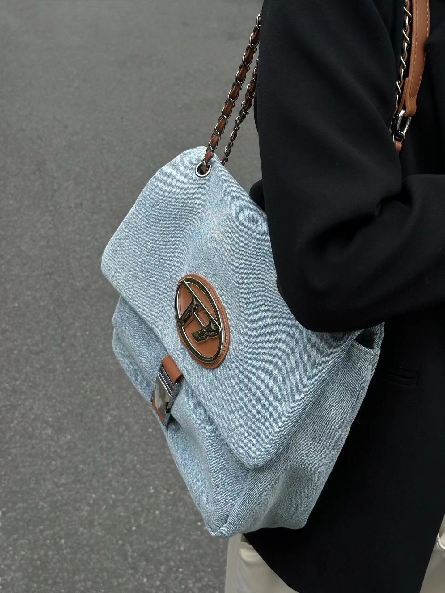 Vintage Denim Chain Strap Crossbody Bag for Women - Large Capacity Casual Underarm Commuting Bag 2023 Vintage Denim Chain Strap Crossbody Bag for Women - Large Capacity Casual Underarm Commuting Bag 2023