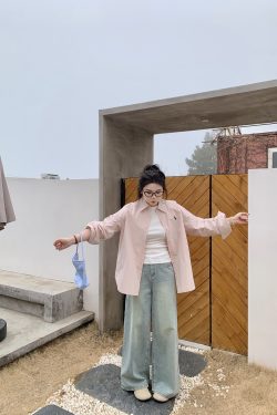 Vintage Distressed Water-Washed Blue High-Waisted Loose Straight-Leg Wide-Leg Jeans for Women - 90s Inspired Fashion