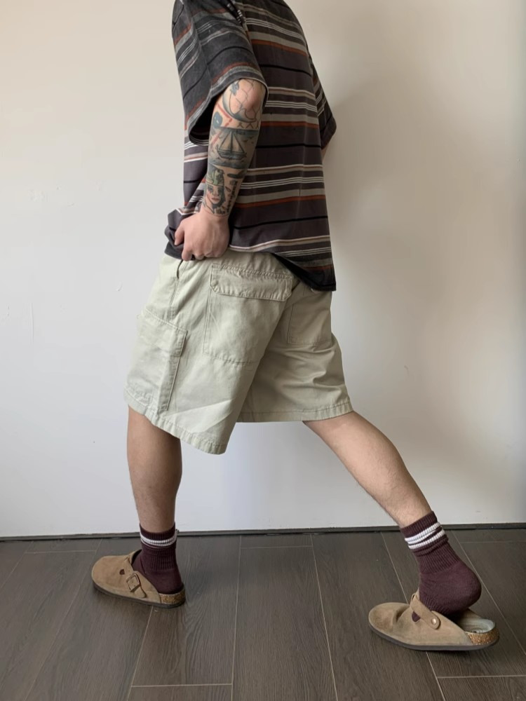 Vintage Distressed Work Shorts with Large Pockets for Men and Women - Summer High Street Casual Five-Point Versatile Style Vintage Distressed Work Shorts with Large Pockets for Men and Women - Summer High Street Casual Five-Point Versatile Style