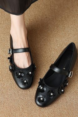 Vintage Floral Mary Jane Round-Toe Leather Flats for Women - Versatile Shallow Mouth Shoes in Italian Style, Perfect for Y2K Fashion