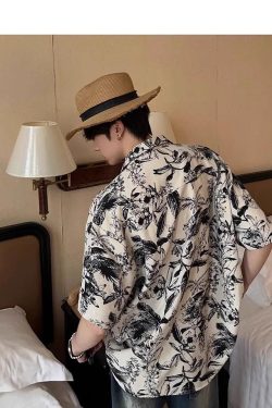 Vintage Floral Short-Sleeve Shirt for Men and Women, Loose Fit Chinese-Style Design with Retro Hong Kong Vibe, Perfect for Summer