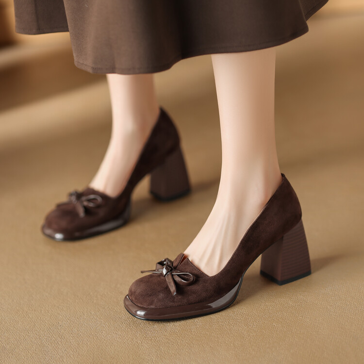 Vintage French Bow Round Toe Chunky Heel Slip-On Shoes - Italian Inspired Design for a Chic, Stylish Look Vintage French Bow Round Toe Chunky Heel Slip-On Shoes - Italian Inspired Design for a Chic, Stylish Look