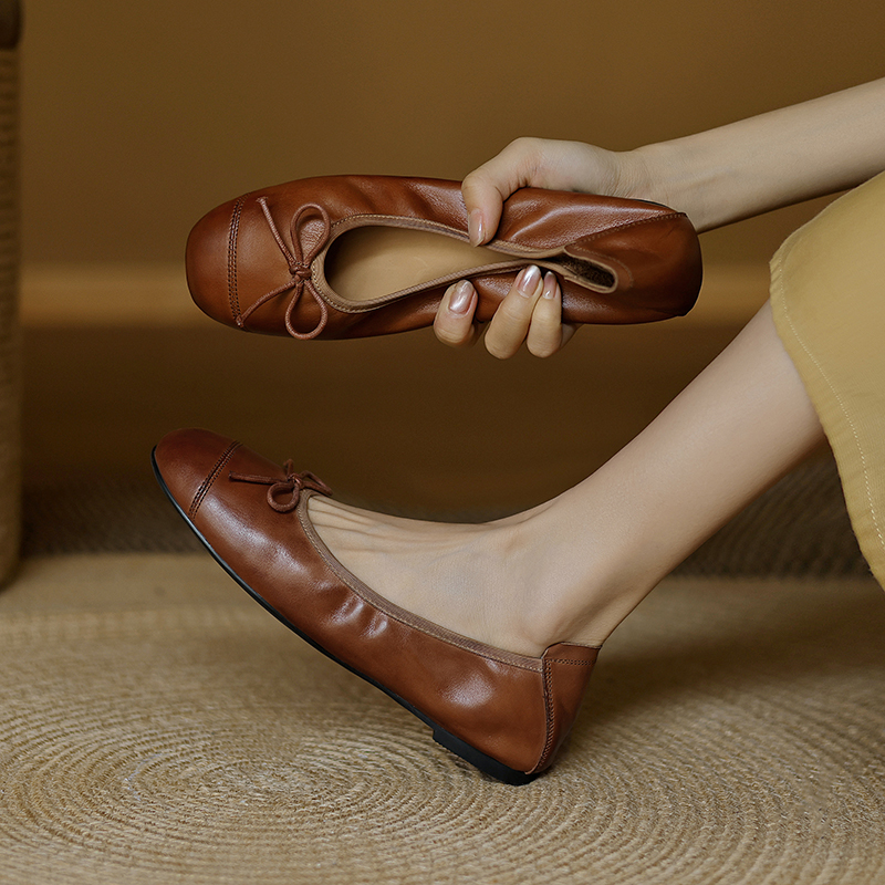 Vintage French Genuine Leather Bow Flat Ballet Shoes for Women - Soft Comfort Grandma Style for Spring and Summer Vintage French Genuine Leather Bow Flat Ballet Shoes for Women - Soft Comfort Grandma Style for Spring and Summer