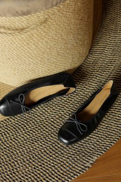Vintage French Genuine Leather Bow Flat Ballet Shoes for Women - Soft Comfort Grandma Style for Spring and Summer