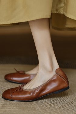 Vintage French Genuine Leather Bow Flat Ballet Shoes for Women - Soft Comfort Grandma Style for Spring and Summer