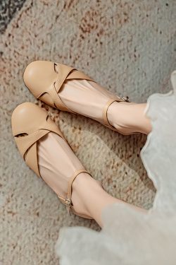 Vintage French Genuine Leather Hollow Flat Roman One-Strap Open-Toe Sandals for Women - Summer Chic Style