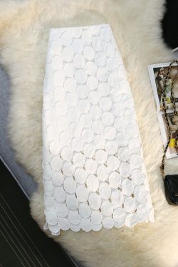 Vintage French Hollow-Out Tassel Midi Skirt with 3D Lace Polka Dots – Elegant Boho Style for Effortless Chic Looks