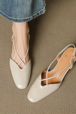 Vintage French Style Genuine Leather Mid-Heel Sandals for Women - Sweet Cross Strap Design, Slimming Fashion Footwear