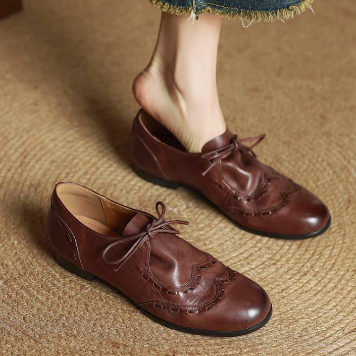 Vintage Genuine Leather Round-Toe Lace-Up Chunky Low Heel Shoes - Versatile Italian Style Footwear for Everyday Wear Vintage Genuine Leather Round-Toe Lace-Up Chunky Low Heel Shoes - Versatile Italian Style Footwear for Everyday Wear