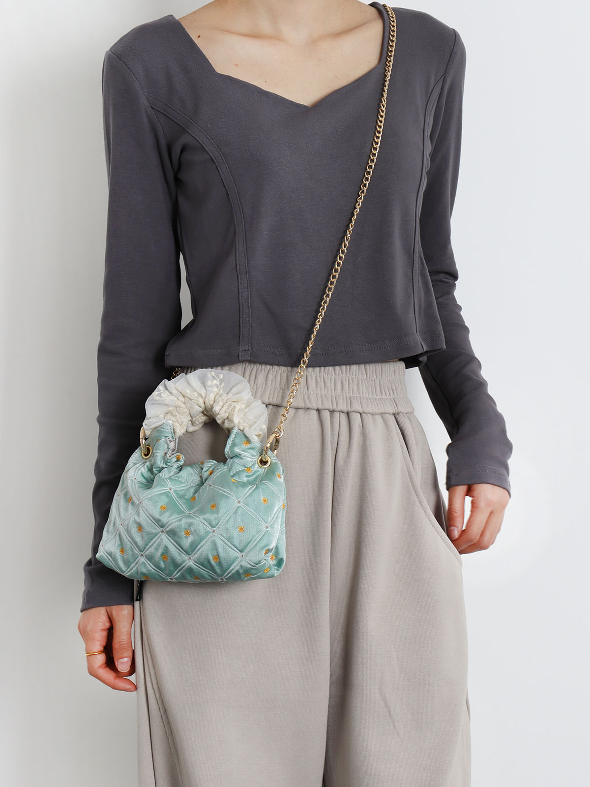 Vintage Green Mini Lace Handbag - Artistic Textured Crossbody Bag for Summer - Cute Niche Design Vintage Green Mini Lace Handbag - Artistic Textured Crossbody Bag for Summer - Cute Niche Design