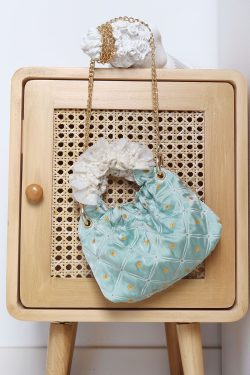 Vintage Green Mini Lace Handbag - Artistic Textured Crossbody Bag for Summer - Cute Niche Design