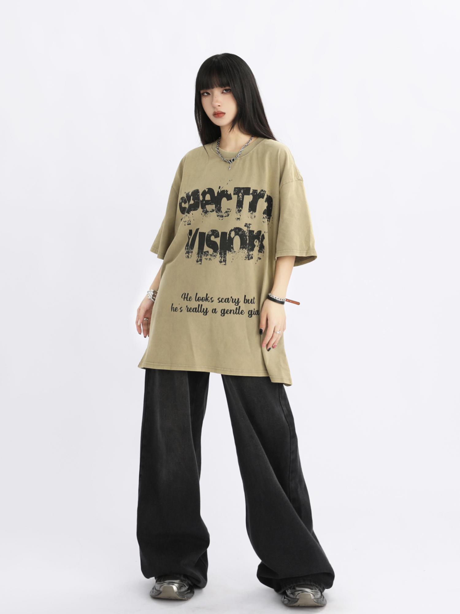 Vintage High Street Loose Short-Sleeve T-Shirt with Wild Skeleton Shadow Print, Niche Design for Trendy Fashion Lovers Vintage High Street Loose Short-Sleeve T-Shirt with Wild Skeleton Shadow Print, Niche Design for Trendy Fashion Lovers