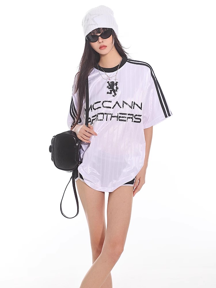 Vintage-Inspired American Sports Jersey - Retro Athletic Top for Casual Wear, 90s Style, Unisex Sports Fashion Vintage-Inspired American Sports Jersey - Retro Athletic Top for Casual Wear, 90s Style, Unisex Sports Fashion