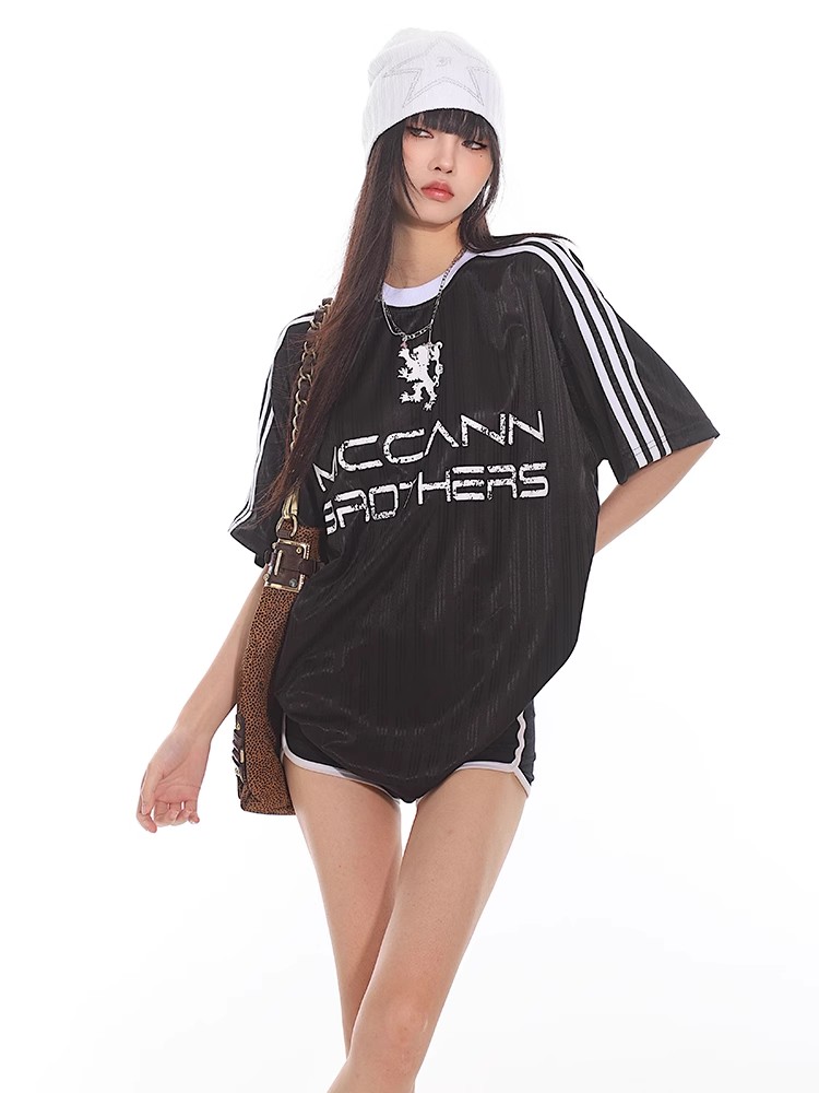 Vintage-Inspired American Sports Jersey - Retro Athletic Top for Casual Wear, 90s Style, Unisex Sports Fashion Vintage-Inspired American Sports Jersey - Retro Athletic Top for Casual Wear, 90s Style, Unisex Sports Fashion