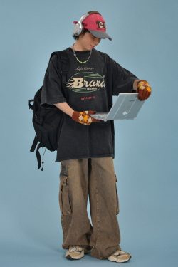 Vintage-Inspired Distressed Letter Print Short Sleeve T-Shirt for Women - Loose-Fit Summer Casual Top