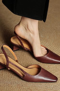 Vintage-Inspired Minimalist Genuine Leather Mid-Heel Sandals for Women - Hollow Design, Commuting Friendly, Chic OL Style