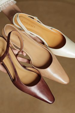 Vintage-Inspired Minimalist Genuine Leather Mid-Heel Sandals for Women - Hollow Design, Commuting Friendly, Chic OL Style