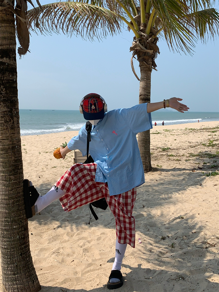 Vintage-Inspired Small Embroidery Vertical Striped Short Sleeve Shirt for Couples - Casual Summer Loose Fit Top Vintage-Inspired Small Embroidery Vertical Striped Short Sleeve Shirt for Couples - Casual Summer Loose Fit Top