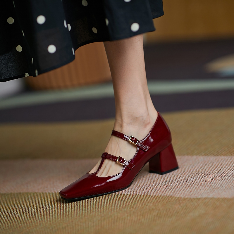 Vintage Italian Genuine Leather Mary Jane Shoes for Women - Chunky High Heels, Square Toe, French Style, Retro Chic Vintage Italian Genuine Leather Mary Jane Shoes for Women - Chunky High Heels, Square Toe, French Style, Retro Chic