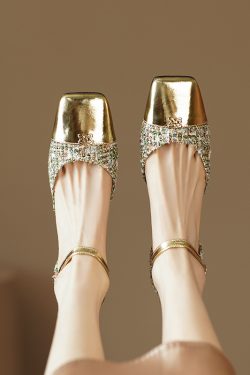 Vintage Italian Square-Toe Chunky Heel Mary Jane Shoes in Genuine Leather - Classic Mid-Heel Design for Timeless Elegance