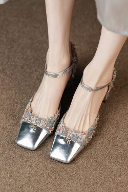 Vintage Italian Square-Toe Chunky Heel Mary Jane Shoes in Genuine Leather - Classic Mid-Heel Design for Timeless Elegance