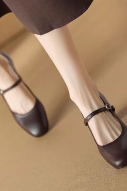 Vintage Italian-Style Chunky Heel Mary Jane Shoes for Women - 5.5 cm One-Strap Design, Shallow Mouth, Retro Fashion Footwear