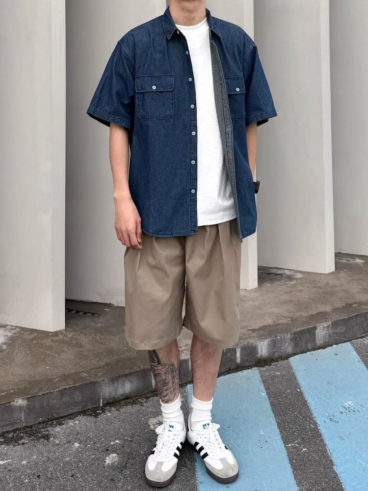 Vintage Japanese-Style Distressed Denim Short Sleeve Shirt for Men & Women, Summer Loose Fit, Double Pocket Workwear Trend Vintage Japanese-Style Distressed Denim Short Sleeve Shirt for Men & Women, Summer Loose Fit, Double Pocket Workwear Trend