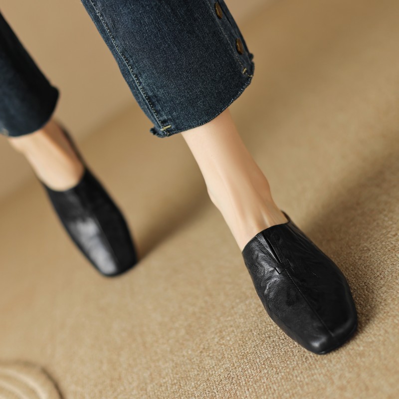 Vintage Lambskin One-Strap Half-Slide Mid-Heel Open-Toe Sandals for Women - Italian Style Casual Footwear Vintage Lambskin One-Strap Half-Slide Mid-Heel Open-Toe Sandals for Women - Italian Style Casual Footwear