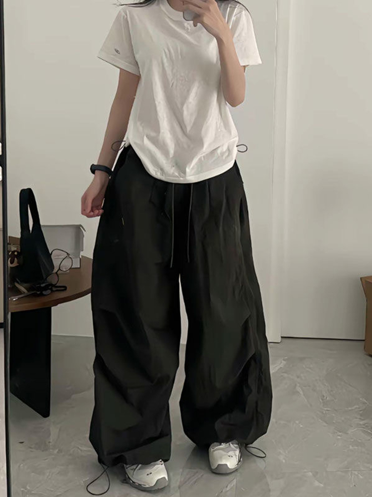 Vintage Loose Fit Cargo Pants for Women, Wide-Leg Parachute Trousers with Drawstring, Casual Jazz Dance Style, Floor-Length Sportswear Vintage Loose Fit Cargo Pants for Women, Wide-Leg Parachute Trousers with Drawstring, Casual Jazz Dance Style, Floor-Length Sportswear