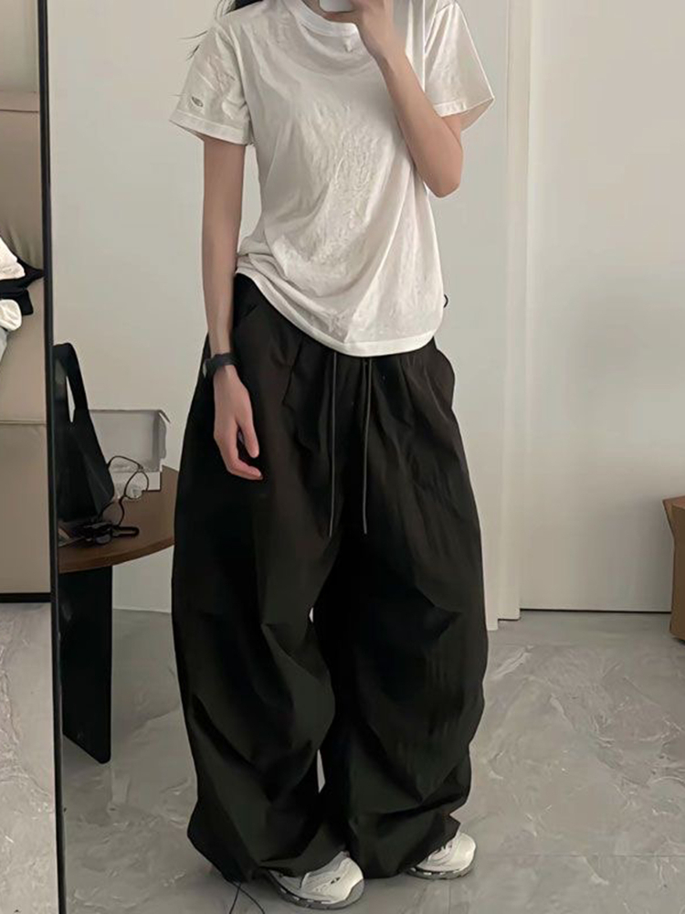 Vintage Loose Fit Cargo Pants for Women, Wide-Leg Parachute Trousers with Drawstring, Casual Jazz Dance Style, Floor-Length Sportswear Vintage Loose Fit Cargo Pants for Women, Wide-Leg Parachute Trousers with Drawstring, Casual Jazz Dance Style, Floor-Length Sportswear