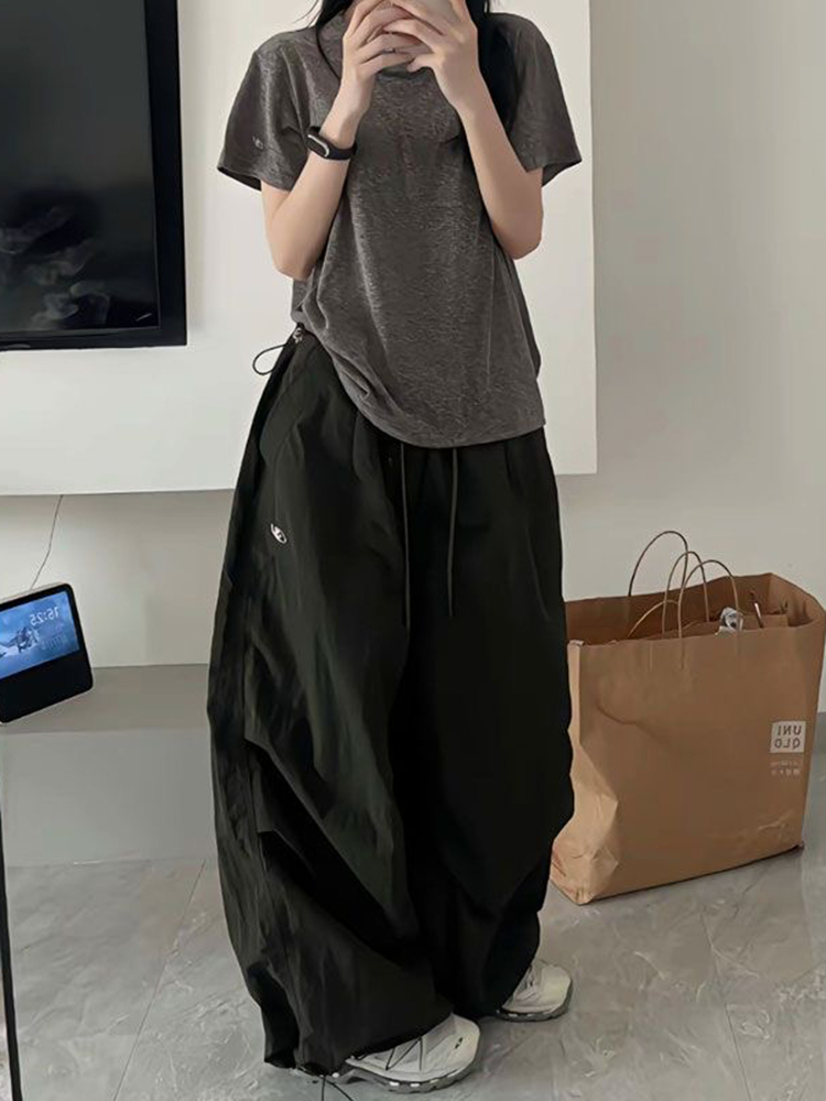 Vintage Loose Fit Cargo Pants for Women, Wide-Leg Parachute Trousers with Drawstring, Casual Jazz Dance Style, Floor-Length Sportswear Vintage Loose Fit Cargo Pants for Women, Wide-Leg Parachute Trousers with Drawstring, Casual Jazz Dance Style, Floor-Length Sportswear
