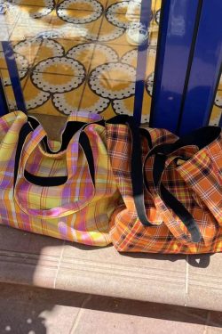 Vintage Plaid Orange Large Capacity Canvas Shoulder Bag - Versatile Commuter Tote for Fashion Lovers