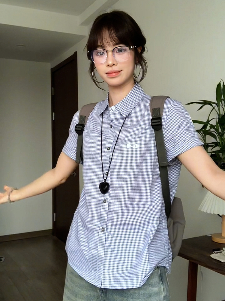 Vintage Plaid Short Sleeve Shirt for Women - Summer Loose Fit Lapel Top, Trendy Couple's Jacket, Stylish Casual Wear Vintage Plaid Short Sleeve Shirt for Women - Summer Loose Fit Lapel Top, Trendy Couple's Jacket, Stylish Casual Wear