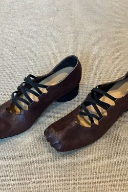 Vintage Sheepskin Pleated Square-Toe Cross-Strap High-Heeled Ballet Mary Jane Shoes - Chunky Heel, Pig-Nose Style