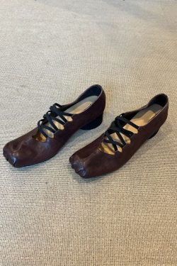 Vintage Sheepskin Pleated Square-Toe Cross-Strap High-Heeled Ballet Mary Jane Shoes - Chunky Heel, Pig-Nose Style