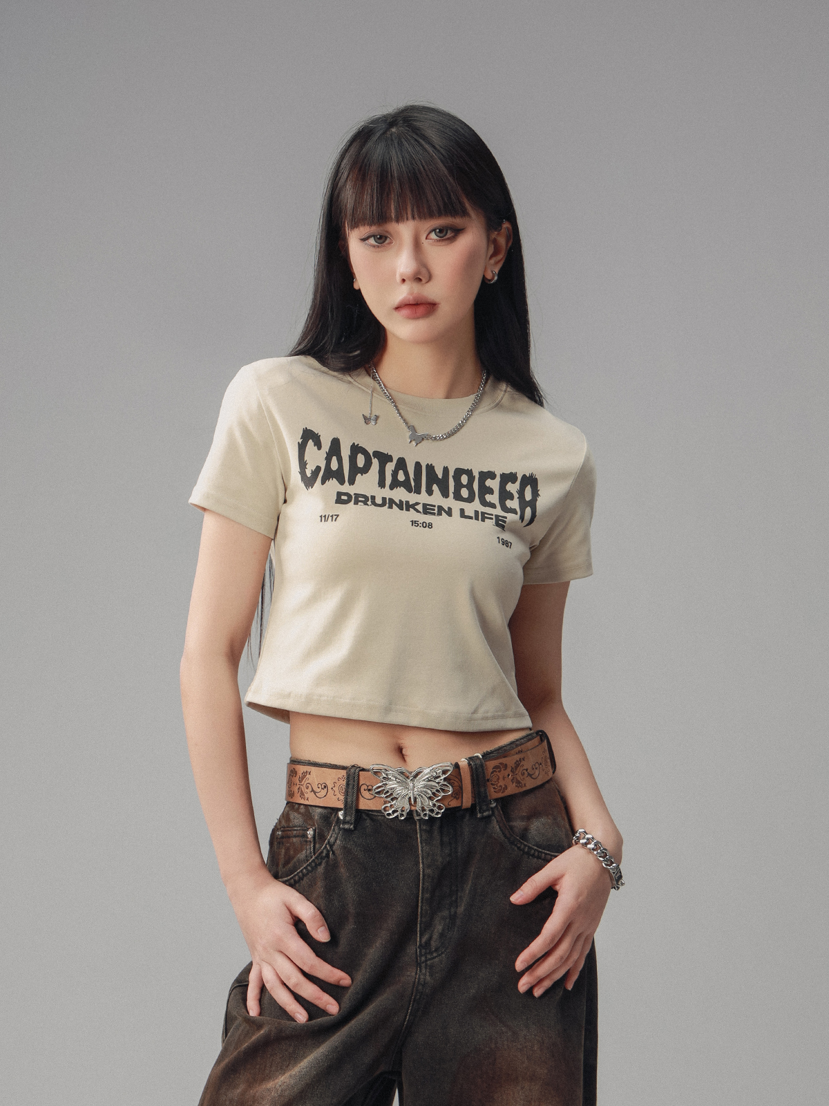 Vintage Slim Fit Cropped T-Shirt for Women - American Beer Team Captain Design, Summer Dance Style, Trendy Short Sleeve Top Vintage Slim Fit Cropped T-Shirt for Women - American Beer Team Captain Design, Summer Dance Style, Trendy Short Sleeve Top