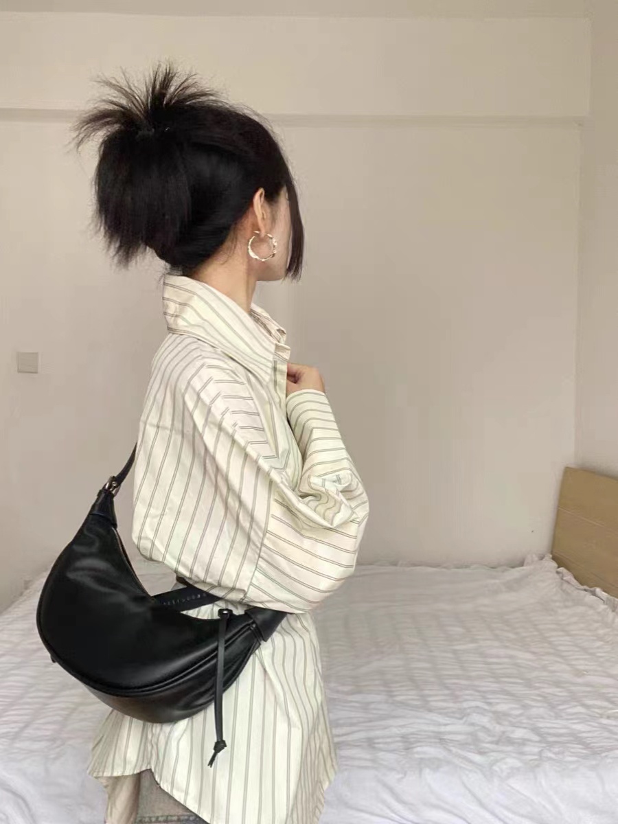 Vintage Soft Leather Dumpling Bag - Versatile Crescent Shoulder Crossbody Bag for Commuters - Elegant High-End Waist Bag Vintage Soft Leather Dumpling Bag - Versatile Crescent Shoulder Crossbody Bag for Commuters - Elegant High-End Waist Bag