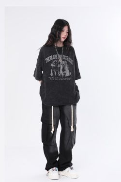 Vintage Washed Black Short Sleeve T-Shirt for Women with Niche Design - 