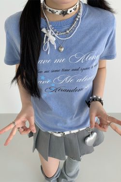 Vintage Water-Wash Casual T-Shirt with Printed Round Neck and Flutter Sleeves - Slightly Fitted Retro Style for Effortless Chic