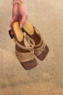 Vintage Woven One-Strap Roman Sandals for Women - Chunky Heels, Square Toe, Elegant Open-Toe, Two-Way Wear
