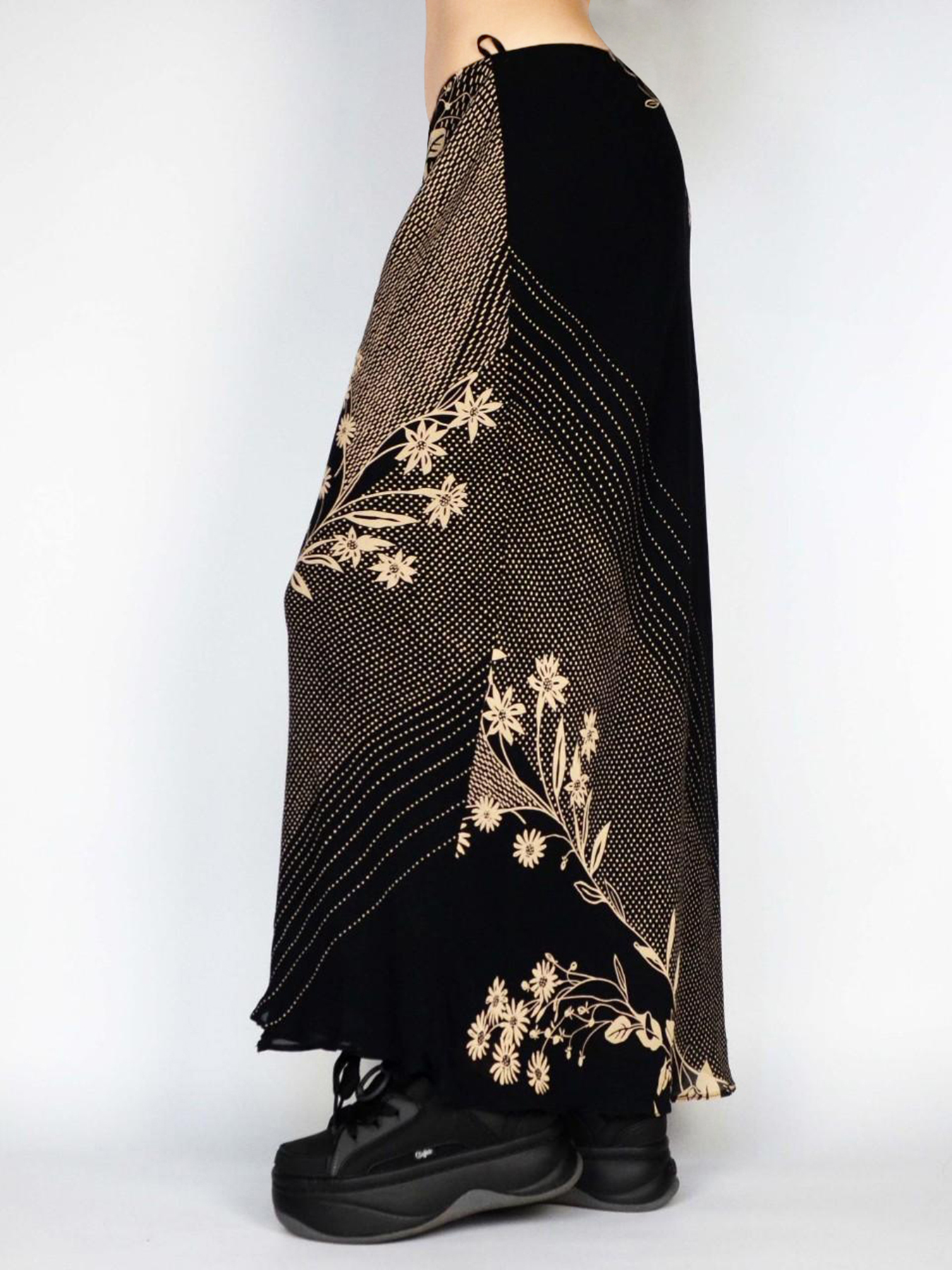 Wabi-Sabi Solitary Flower Printed Long Skirt - Women's Low Waist Mid-Length Straight Vintage Floral Skirt, Boho Chic Style Wabi-Sabi Solitary Flower Printed Long Skirt - Women's Low Waist Mid-Length Straight Vintage Floral Skirt, Boho Chic Style