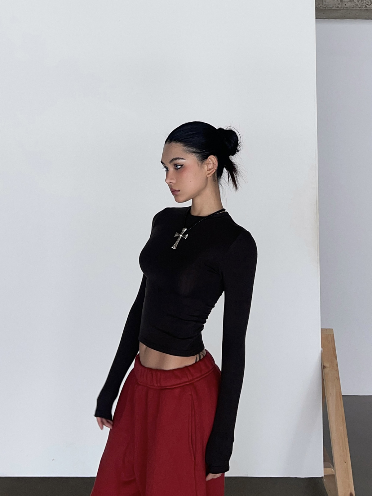 Warm Velvet Slim Fit Fitted Top - Soft Plush Waist-Defining Design - 90s Inspired - Available in 4 Colors Warm Velvet Slim Fit Fitted Top - Soft Plush Waist-Defining Design - 90s Inspired - Available in 4 Colors