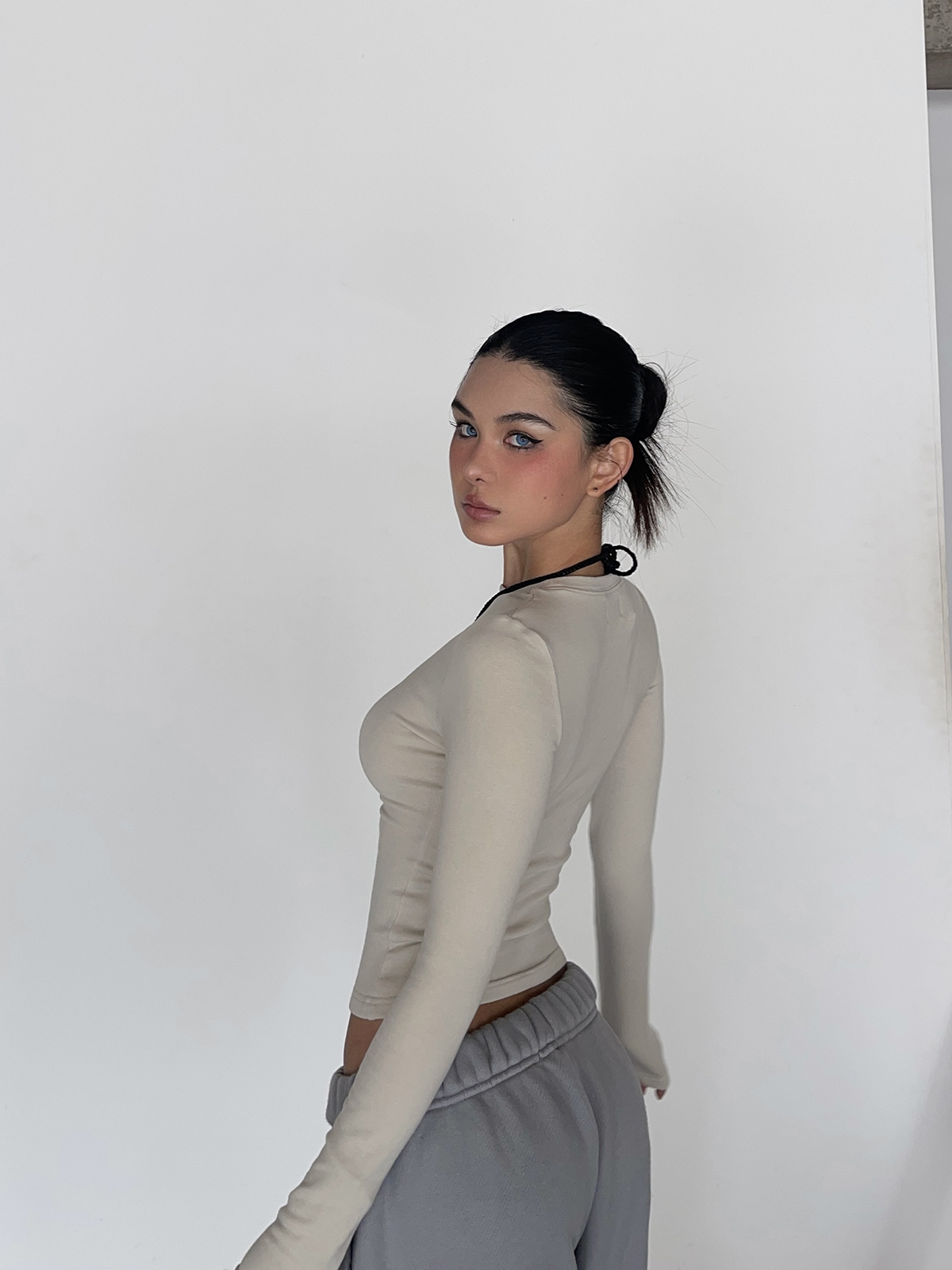 Warm Velvet Slim Fit Fitted Top - Soft Plush Waist-Defining Design - 90s Inspired - Available in 4 Colors Warm Velvet Slim Fit Fitted Top - Soft Plush Waist-Defining Design - 90s Inspired - Available in 4 Colors