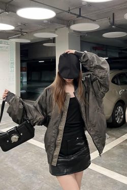 Wasteland Style Flight Jacket - Unisex Loose Baseball Jacket in Dirty Color, American Streetwear for Couples, Trendy 90s Fashion