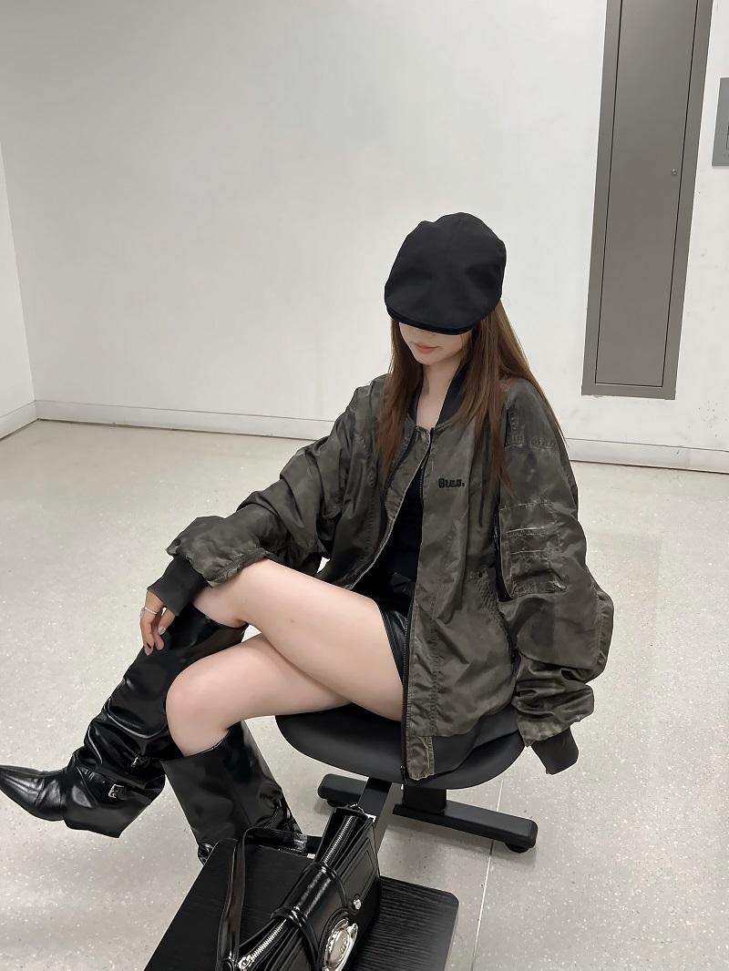 Wasteland Style Flight Jacket - Unisex Loose Baseball Jacket in Dirty Color, American Streetwear for Couples, Trendy 90s Fashion Wasteland Style Flight Jacket - Unisex Loose Baseball Jacket in Dirty Color, American Streetwear for Couples, Trendy 90s Fashion