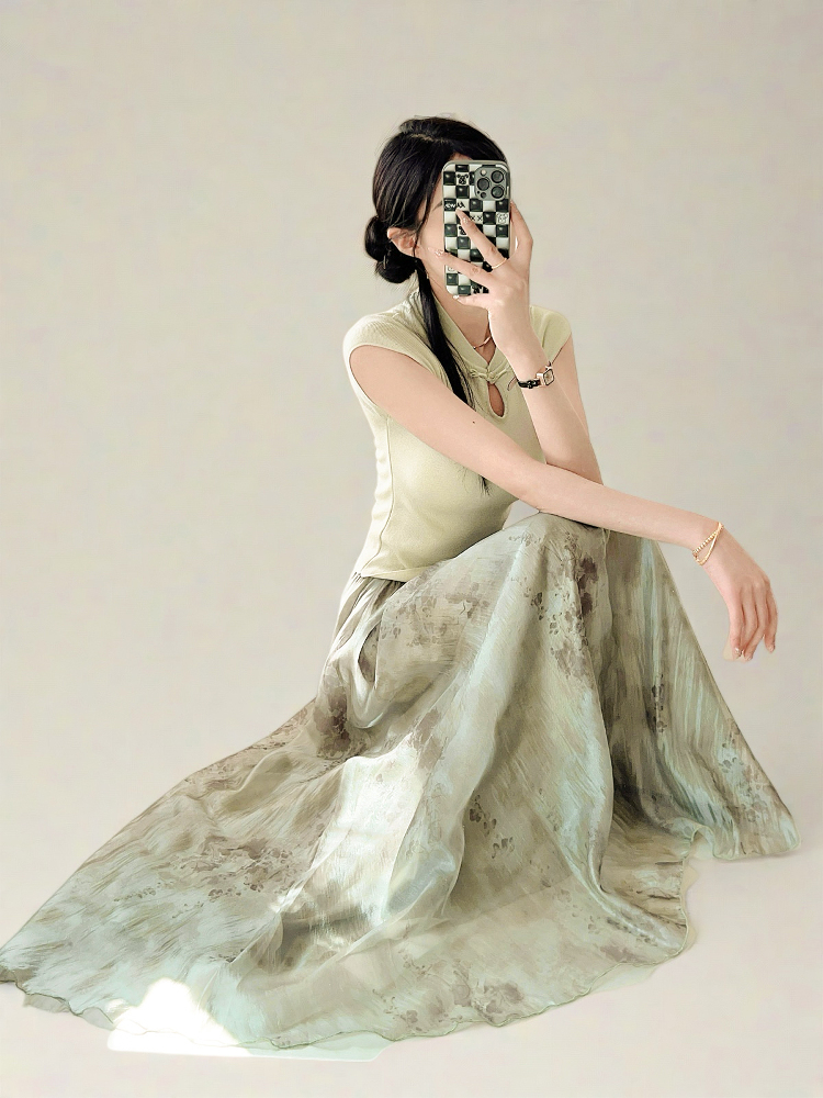 Watercolor Ink Print Large Swing Half-Length Skirt with Cicada Wing Texture - Green Women's Summer 2025 Gradient Printed Long Skirt Watercolor Ink Print Large Swing Half-Length Skirt with Cicada Wing Texture - Green Women's Summer 2025 Gradient Printed Long Skirt