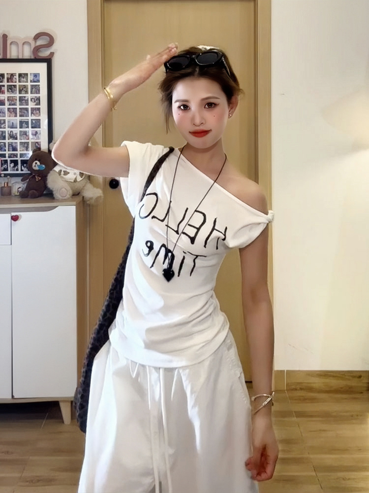 White Diagonal Shoulder Twisted Knot T-Shirt for Women, Summer Letter Print, Slim Fit Short Sleeve, Korean Style College Top White Diagonal Shoulder Twisted Knot T-Shirt for Women, Summer Letter Print, Slim Fit Short Sleeve, Korean Style College Top