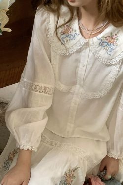 White Embroidered Lace Linen Shirt and Autumn Skirt Set for Women - Vintage Floral Design, Perfect for 90s and Y2K Style