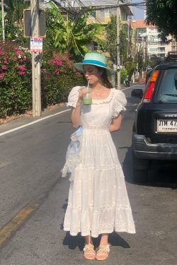 White French Cotton Short Sleeve Square Neck Dress with Puff Sleeves - Vintage Inspired Summer Dress for Women, 90s Style