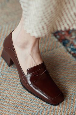 White Genuine Leather Square-Toe Chunky High Heel Loafers for Women - Stylish Italian Flats for Modern Fashionistas